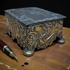 Antique‎ Ornate Footed Decorative Trinket Jewelry Box Floral Engraved Lid Brass